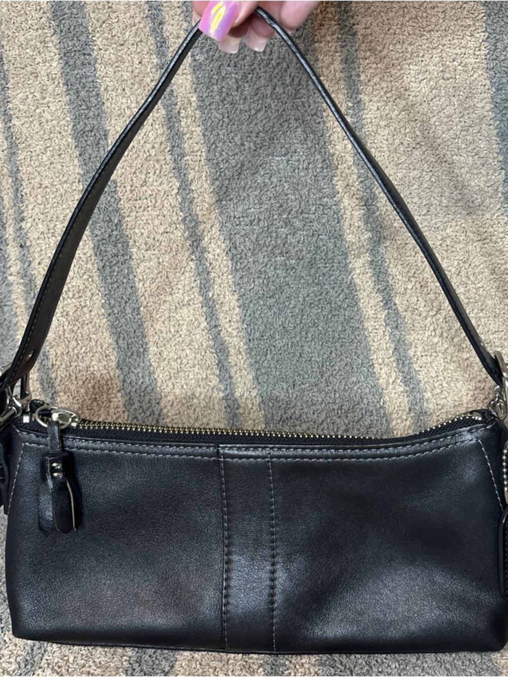 Coach 2004 Black Leather Hamptons Soho Demi Baguette bag